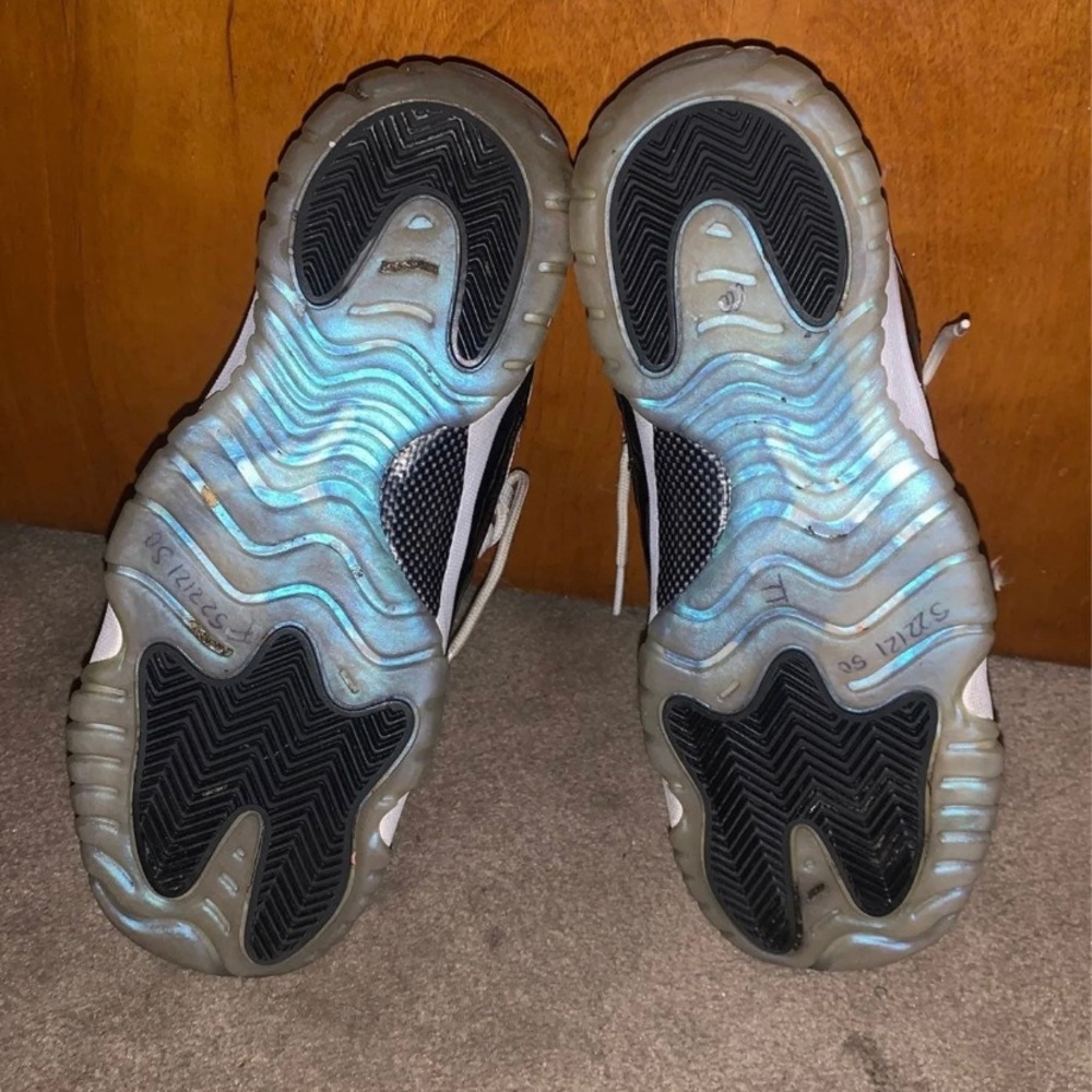 Jordan 11 - Picture 4 of 4
